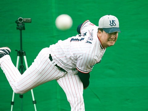 ブルペンに入る吉村投手