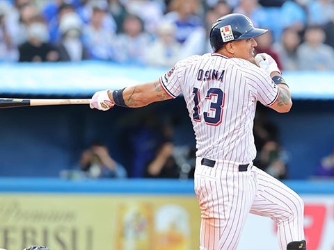 オスナ選手が同点タイムリー含む猛打賞の活躍