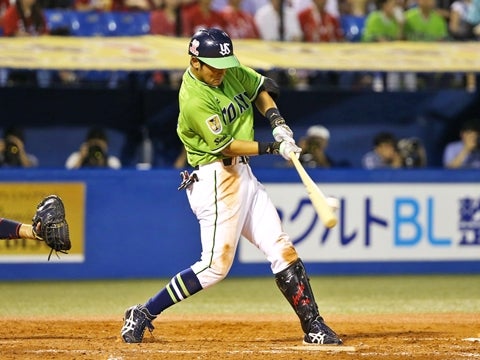 マルチ安打で奮闘