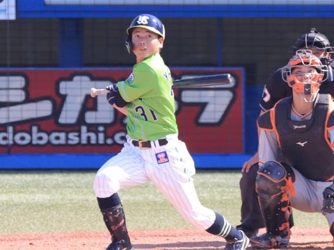 山崎選手がマルチ安打