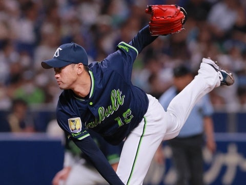 石山投手が三者凡退に仕留める好リリーフ