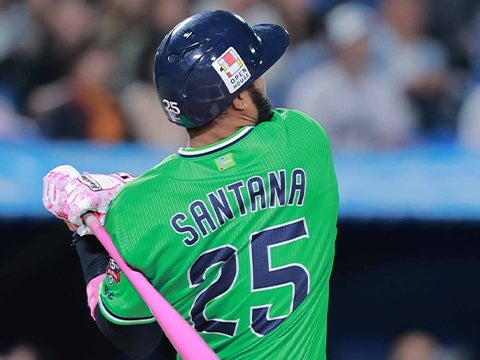 サンタナ選手が5号ソロ含む2安打2打点の活躍