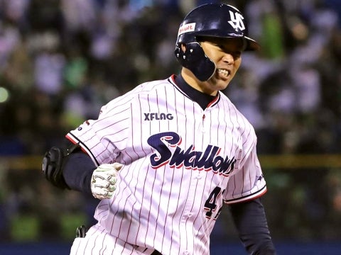 雄平選手が起死回生の1号3ラン！