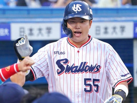 村上選手が先制の7号2ラン