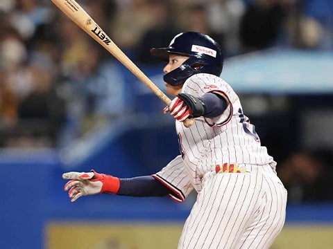 伊藤選手がサヨナラタイムリーを放つ！