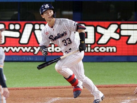 内山選手が1号ソロ含む、2安打2打点の活躍