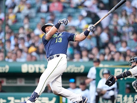 オスナ選手が3安打1打点の活躍