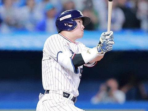 村上選手が11号ソロ含む2安打2打点
