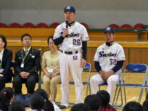 河端氏と徳山氏が杉並区立桃井第三小学校を訪問！