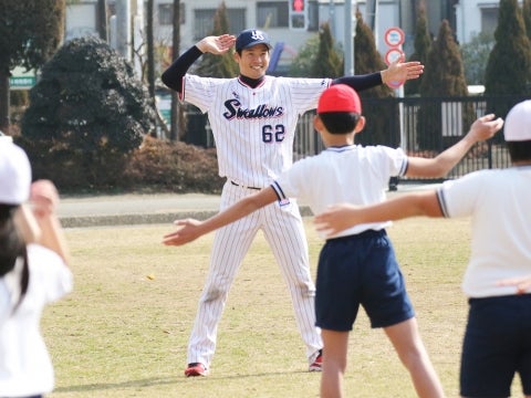 動きを合わせて