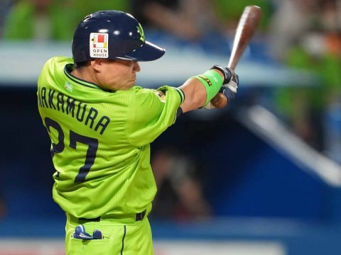 中村選手が逆転の4号3ラン！チームを勝利に導く！