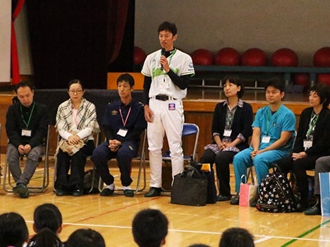 山部氏が桃井第三小学校を訪問！