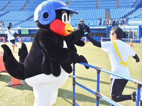 ハイタッチで応援