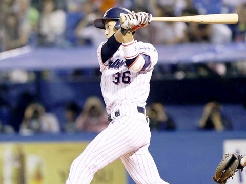 廣岡選手が先制のタイムリー二塁打で今季初打点