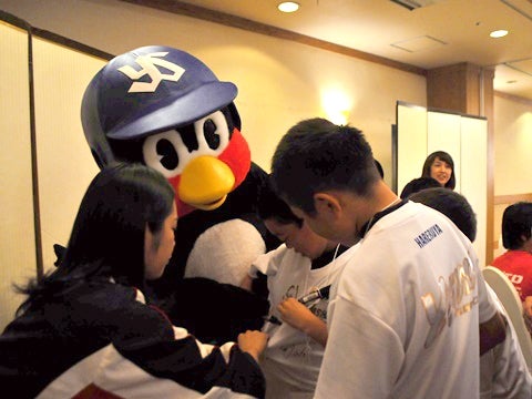 つば九郎も参加