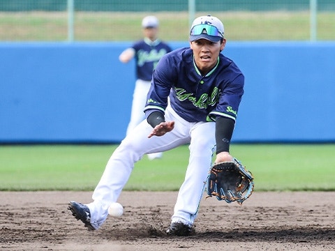 https://www-static.yakult-swallows.co.jp/upload/photo/archive/n-62041caa0b1afb46c92ca6df04106f6f.jpg?auto=avif,webp&quality=90