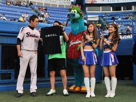 トリプルコラボTシャツ販売中