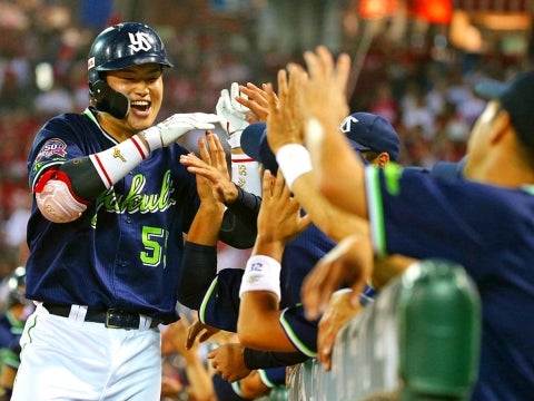 村上選手がプロ初の満塁ホームラン！