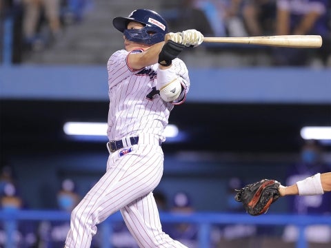 山田選手が同点に追いつくタイムリーを放つ！