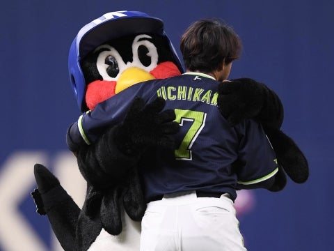 初スタメンの内川選手が二塁打