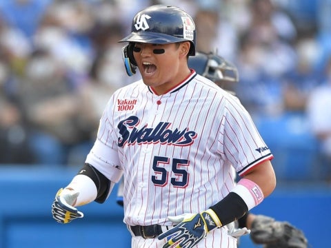 村上選手が逆転の16号2ランを放つ！