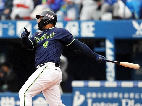 バレンティン選手が8号ソロ含む3安打3打点