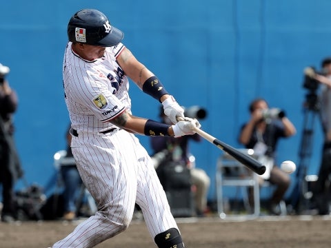 東北楽天との練習試合。初実戦のオスナ選手が2安打