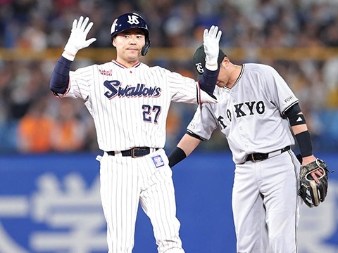 https://www-static.yakult-swallows.co.jp/upload/photo/archive/n-6ade42807debf28fdda768f0d2e7bb5a.jpg?auto=avif,webp&quality=90