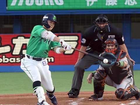 丸山和選手がマルチ安打