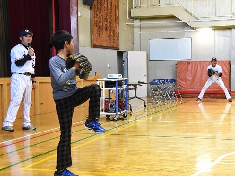 キャッチボールでふれ合い