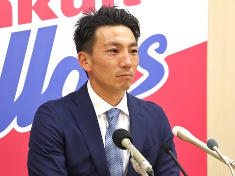 嶋基宏選手が入団会見！「自分に何が出来るかを考えてプレーしたい」