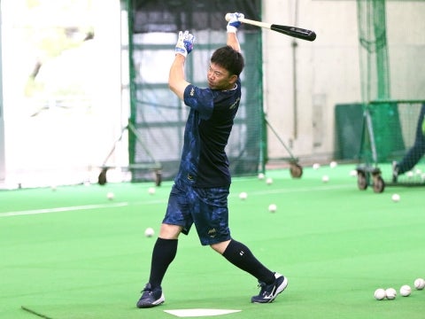 雨のため室内練習場で