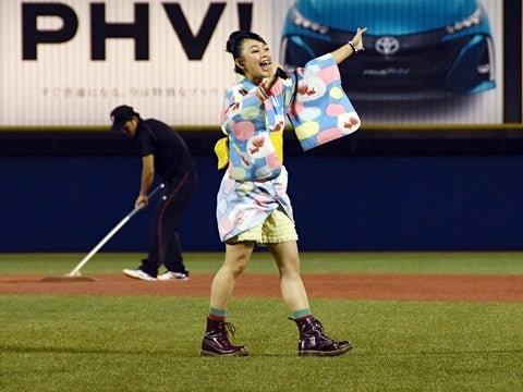 今年も「夏祭り」熱唱！