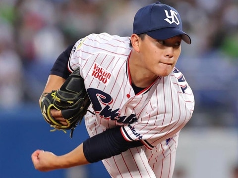 高橋投手が6回8奪三振＆タイムリーを放つ活躍