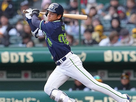 岩田選手が1安打1盗塁