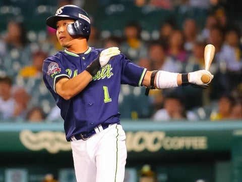 先制となるタイムリー二塁打