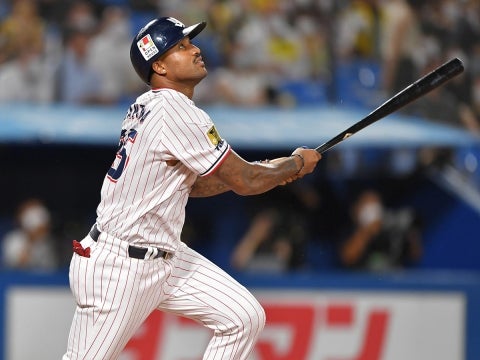 サンタナ選手がチャンスメイク