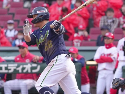 三ツ俣選手が移籍後初安打