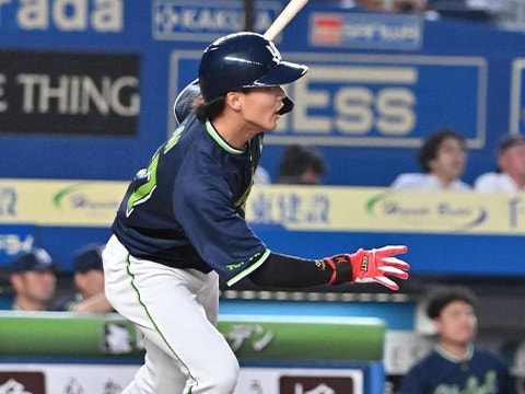 https://www-static.yakult-swallows.co.jp/upload/photo/archive/n-806a943043c0a56c275ea28b29257cfe.jpg?auto=avif,webp&quality=90
