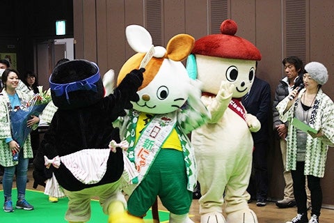 羽子板白刃取り！