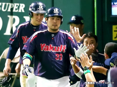 畠山選手が一矢報いる1号2ラン！