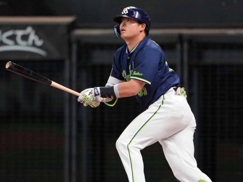 村上選手が10号2ラン含む、2安打3打点！