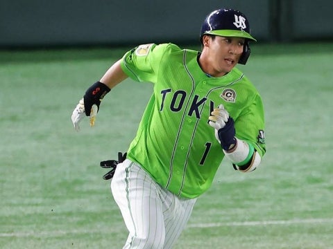 山田選手が先制タイムリー！