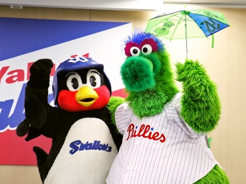 つば九郎と2ショット