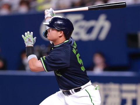 村上選手が2本のホームラン含む、4安打6打点の活躍！
