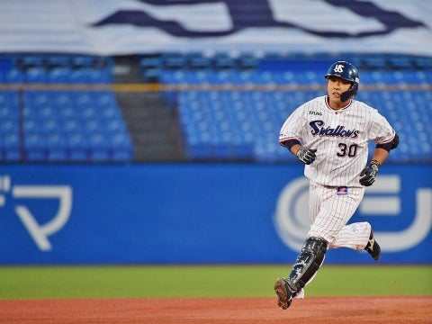 西田選手が代打で1号ソロ！