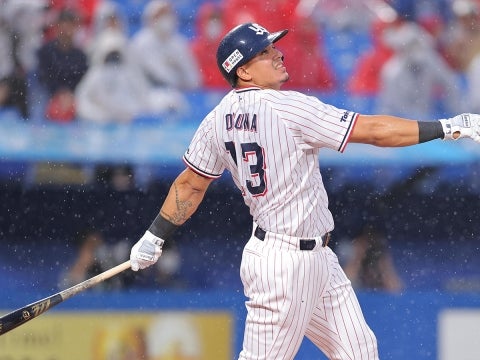 オスナ選手が7号ソロを放つ！