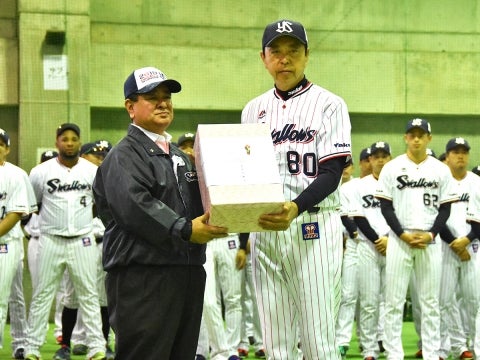 差し入れ贈呈式