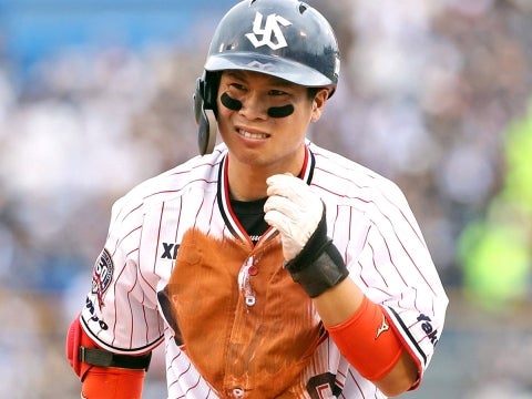 見事なスクイズで勝ち越し