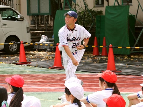 遠くに投げるコツ